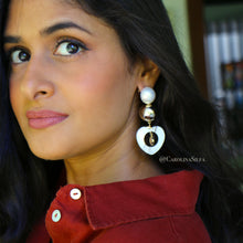 Cargar imagen en el visor de la galería, ARETES METALIZADOS