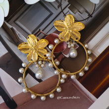 Cargar imagen en el visor de la galería, ARETES FLORA